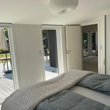 Semesterbostad Relaxing Sanctuary In Desirable Area *